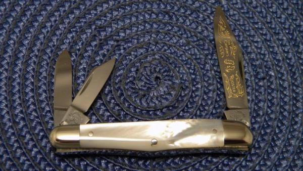 Fight'n Rooster Frank Buster Celebrated Cutlery Germany The Captain's Rooster Pearl Whittler Knife Fight'n Rooster Frank Buster Celebrated Cutlery Germany The Captain's Rooster Pearl Whittler Knife