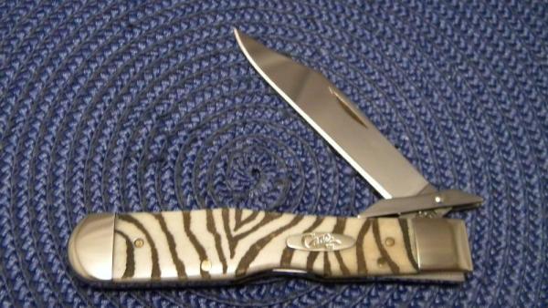 Case XX USA 2003 Zebra Bone 6111 1/2L SS Cheetah Knife Case XX USA 2003 Zebra Bone 6111 1/2L SS Cheetah Knife