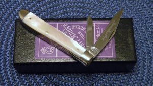 Queen Cut. Co. Titusville PA Pearl #14 Peanut Knife - NIB