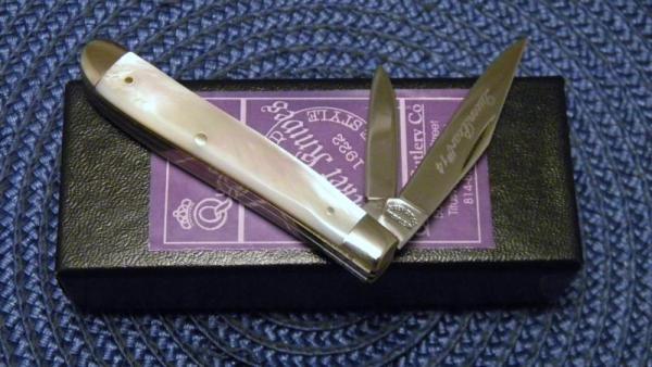 Queen Cut. Co. Titusville PA Pearl #14 Peanut Knife - NIB Queen Cut. Co. Titusville PA Pearl #14 Peanut Knife - NIB