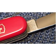 Victorinox Switzerland Stainless Rostfrei Huntsman Swiss Army Knife + Sruvival Kit & Pouch Victorinox Switzerland Stainless Rostfrei Huntsman Swiss Army Knife + Sruvival Kit & Pouch