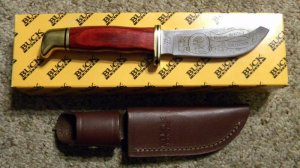Buck 103 USA Scarlet Wood Hunting Heritage Collection Skinner Fixed Blade Sheath Knife c.2003 - NIB