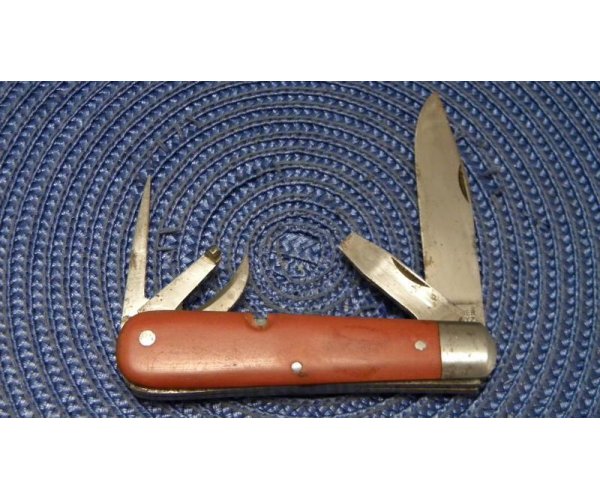 Elsener Schwyz Victorinox Switzerland Red Fiber Officers Swiss
