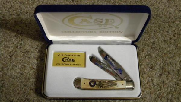 Case XX USA 1999 Stag 5254 SS Kentucky Wildcats Trapper Knife in Box Case XX USA 1999 Stag 5254 SS Kentucky Wildcats Trapper Knife in Box
