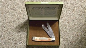 Boker Solingen Germany 2525 LTD. Bone White Lightning Trapper Knife c.1980 - NIB