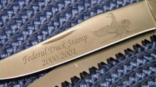 Schrade + USA LTD 2000/2001 Federal Duck Stamp Commemorative Linerlock Saw Trapper Knife in Box Schrade + USA LTD 2000/2001 Federal Duck Stamp Commemorative Linerlock Saw Trapper Knife in Box