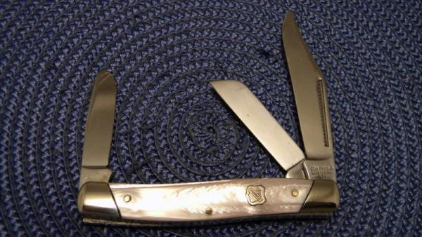 John Primble Belknap Inc. USA 5371 Imitation Pearl Stockman Knife c.1968-1985 John Primble Belknap Inc. USA 5371 Imitation Pearl Stockman Knife c.1968-1985