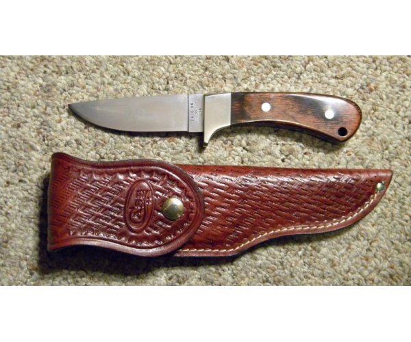 Case XX SS USA 9 Dot (1981) Wood R503 SS Arapaho Fixed Blade Sheath Knife