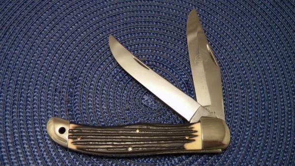 Queen #39 Imitation Winterbottom Bone Folding Hunter Knife Q77 Tang Stamp Etched c.1977 Queen #39 Imitation Winterbottom Bone Folding Hunter Knife Q77 Tang Stamp Etched c.1977