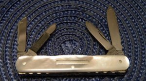 G. Ibberson (Stan Shaw) Sheffileld England 1976 Pearl Pen Knife - Mint