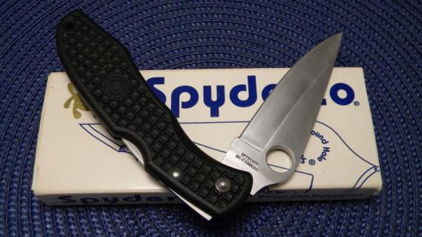 Spyderco AUS-8 Stainless Seki-City Japan C10PBK Endura Tactical Lockback Knife in Box
