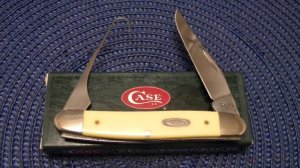Case XX USA 2004 Yellow 3247H SS Bird Hook Knife in Box