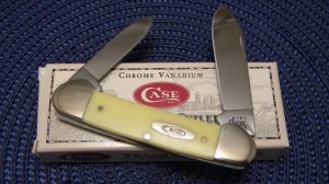 Case XX USA 2001 Yellow 32131 CV Canoe Knife in Box