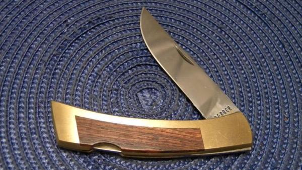 Gerber Portland, OR 97223 USA Brass Folding Sportsman II Lockback Knife Gerber Portland, OR 97223 USA Brass Folding Sportsman II Lockback Knife