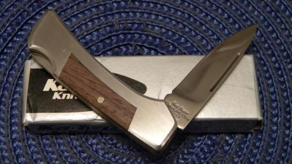 Ka-Bar Cleveland Ohio 2793 Stainless Hong Kong Metal & Wood Lockback Knife in Box c.1966-1982