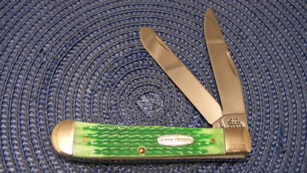 Case XX USA 2002 Green Bone 6254 SS John Deere Trapper Knife