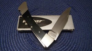 Ka-Bar Cleveland Ohio 1607 Stainless Hong Kong Black Lockback Knife in Box c.1966-1982