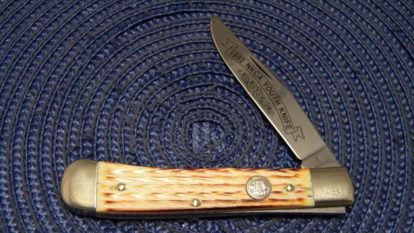 Burnt Chimney (Boker) 1992 NKCA Youth Knife Burnt White Bone Trapper Burnt Chimney (Boker) 1992 NKCA Youth Knife Burnt White Bone Trapper