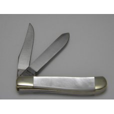 Parker Cut. Co. Japan 1981 North Carolina Cutlery Club Pearl Trapper Knife in Box Parker Cut. Co. Japan 1981 North Carolina Cutlery Club Pearl Trapper Knife in Box