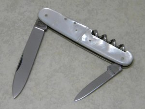 Wilh. Wagner Solingen Merscheid Rostfrei Split Pearl Corkscrew Knife