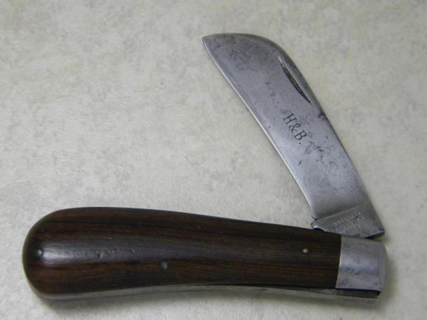 H & B MFG. Co. New Britain Conn. (Humason & Beckley) Wood Hawkbill Pruner Knife c.1800's H & B MFG. Co. New Britain Conn. (Humason & Beckley) Wood Hawkbill Pruner Knife c.1800's