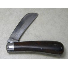 H & B MFG. Co. New Britain Conn. (Humason & Beckley) Wood Hawkbill Pruner Knife c.1800's H & B MFG. Co. New Britain Conn. (Humason & Beckley) Wood Hawkbill Pruner Knife c.1800's