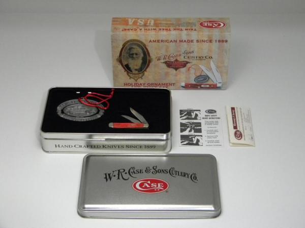 Case XX Christmas 2008 Red Bone 62154W SS Wharncliffe Mini Trapper Knife & Ornament Set in Box Case XX Christmas 2008 Red Bone 62154W SS Wharncliffe Mini Trapper Knife & Ornament Set in Box