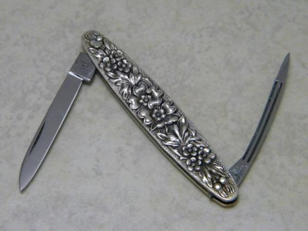 Ulster Knife Co. USA Floral Metal Ladies Lobster Knife Ulster Knife Co. USA Floral Metal Ladies Lobster Knife