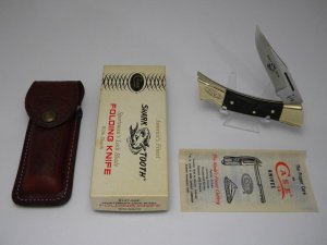 Case XX SS USA 10 Dot (1980) Wood P197 LSSP Shark Tooth Lockback Knife & Pouch in Box