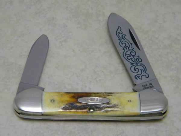 Case XX Stainless USA 3 Dot (1977) Stag 52131 SSP Blue Scroll Canoe Knife Case XX Stainless USA 3 Dot (1977) Stag 52131 SSP Blue Scroll Canoe Knife