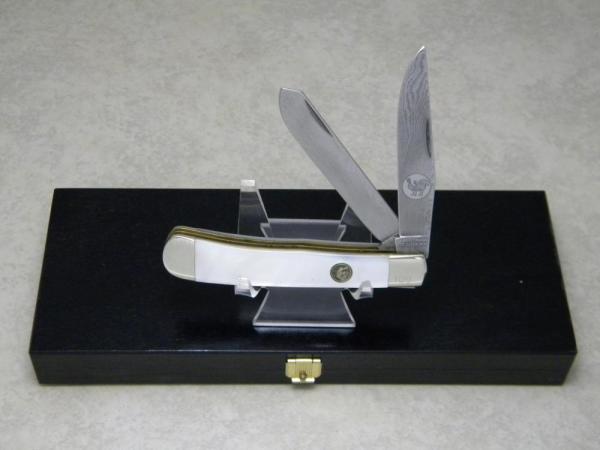 Hen & Rooster Bertram Cutlery Solingen Germany 300 Lagen 312 Damascus Pearl Trapper Knife in Box