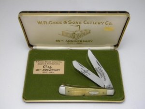 Case XX USA 5 Dot (1985) 6254 Bone 80th Anniversary New Grind Trapper Knife in Box