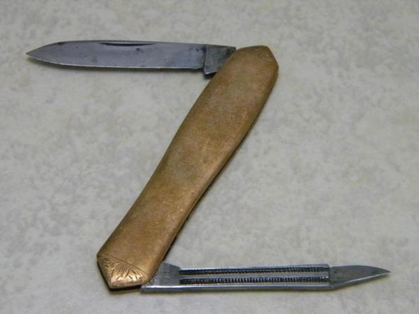 Miller Bros. Meriden Brass 2 Blade Gentleman's Dolphin Lobster Knife c.1872-1926 Miller Bros. Meriden Brass 2 Blade Gentleman's Dolphin Lobster Knife c.1872-1926