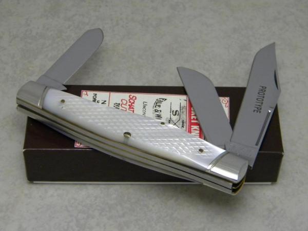 Schatt & Morgan Titusville PA USA Carved Pearl 49 Pattern Prototype Stockman Knife in Box Schatt & Morgan Titusville PA USA Carved Pearl 49 Pattern Prototype Stockman Knife in Box