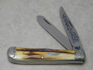 Case XX Stainless USA 3 Dot (1977) Stag 5254 SSP Engraved Blue Scroll Trapper Knife