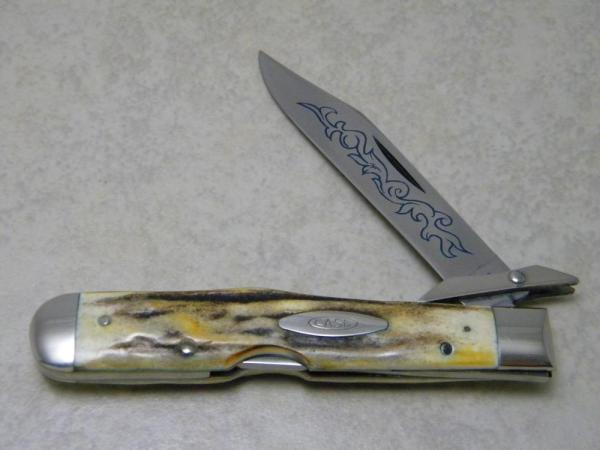 Case XX Stainless USA 3 Dot (1977) Stag 5111 1/2 L SSP Blue Scroll Cheetah Lockback Knife Case XX Stainless USA 3 Dot (1977) Stag 5111 1/2 L SSP Blue Scroll Cheetah Lockback Knife