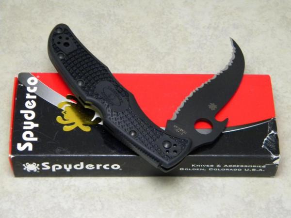 Spyderco VG-10 Seki City Japan C12SBBK2W Matriarch 2 Emerson Opener Serrated Knife in Box Spyderco VG-10 Seki City Japan C12SBBK2W Matriarch 2 Emerson Opener Serrated Knife in Box