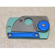 Spyderco CPM S30V Taiwan Green & Blue C188ALTIP Dog Tag Folding Neck Knife in Box Spyderco CPM S30V Taiwan Green & Blue C188ALTIP Dog Tag Folding Neck Knife in Box