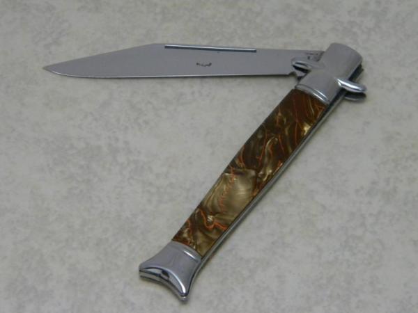 Hammer Brand USA Celluloid Wrapped Shell Handle Bowtie Knife c.1945-1955 Hammer Brand USA Celluloid Wrapped Shell Handle Bowtie Knife c.1945-1955