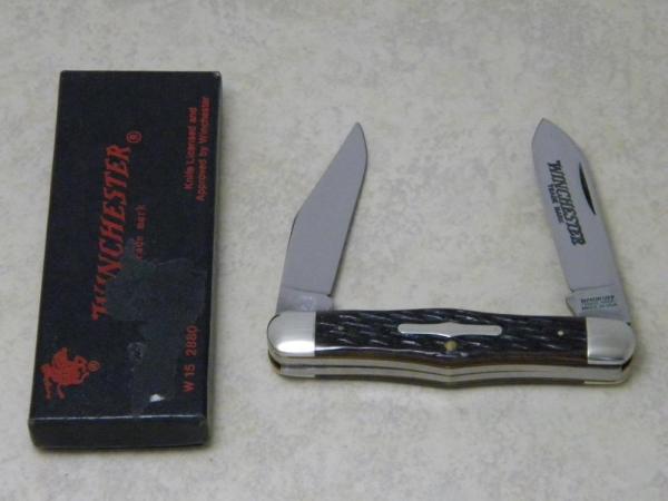 Winchester Trademark USA 1988 Bone 2880 1/2 Moose Knife in Box Winchester Trademark USA 1988 Bone 2880 1/2 Moose Knife in Box
