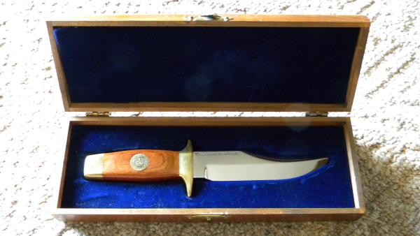 Smith & Wesson USA Texas Ranger Commemorative Bowie Knife c.1973 Smith & Wesson USA Texas Ranger Commemorative Bowie Knife c.1973
