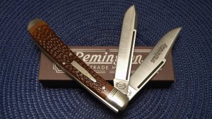 Remington UMC USA 1998 Delrin R293 Bullet Hunter Trader Trapper Knife - NIB