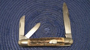 Stidham's Knives (Kissing Crane) Germany Stag Bird Dog Anglo Saxon Whittler Knife