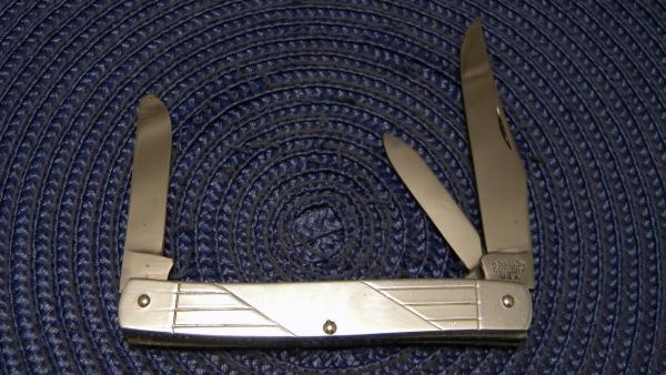 Robeson Cutlery USA Metal 033750 Stockman Knife Robeson Cutlery USA Metal 033750 Stockman Knife