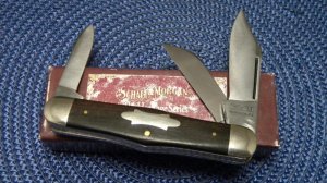 Schatt & Morgan Gowanda NY Heritage Series Ebony 3762 Stockman Knife in Box