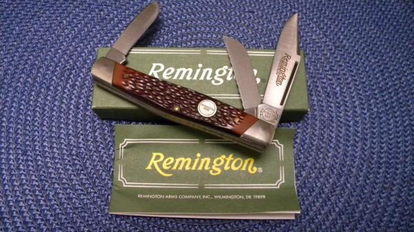 Remington USA Delrin R-8 Stockman Knife in Box Remington USA Delrin R-8 Stockman Knife in Box