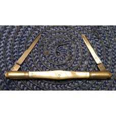 Union Knife Co. Naugatuck Pearl Tuxedo Knife c.1851-1885 Union Knife Co. Naugatuck Pearl Tuxedo Knife c.1851-1885