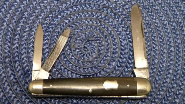 Remington UMC Made in USA Wood R6330 Split Backspring Whittler Knife c.1920's Remington UMC Made in USA Wood R6330 Split Backspring Whittler Knife c.1920's