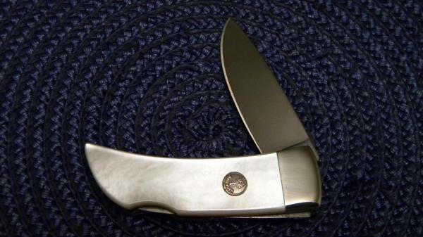 Boker Germany Stainless Tree Brand Pearl Little Lockback Knife Boker Germany Stainless Tree Brand Pearl Little Lockback Knife