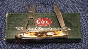 Case XX USA 2003 Amber Bone 6233 SC SS Pen Knife in Box